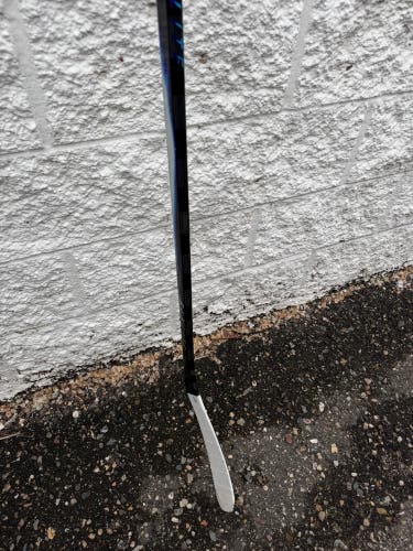 Senior Bauer Vapor Flylite Left Hand Hockey Stick P92 65 Flex (Used)