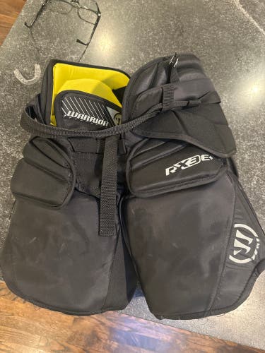 Junior Large Warrior Ritual X3 E+ Hockey Goalie Pants (Used)