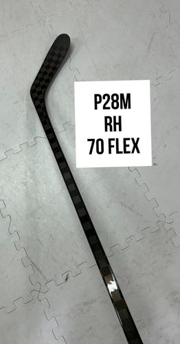 Senior(1x)Right P28M 70 Flex ProBlackStock™ Unbranded Blackouts Pro Stock Nexus Hockey Sticks