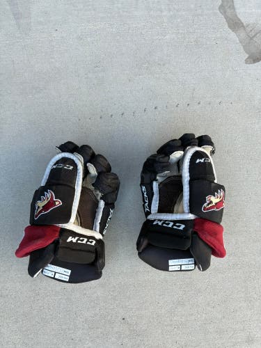 CCM HG65C Gloves 11" (Used)