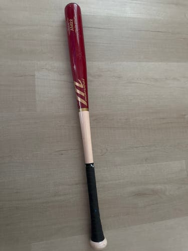 Marucci AM22 Maple USABat Certified Bat (-5) 25 oz 30" (Used)