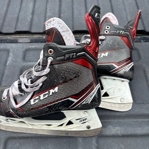 2017 CCM JetSpeed FT1 Hockey Skates Regular Width Size 6.5 (Used)