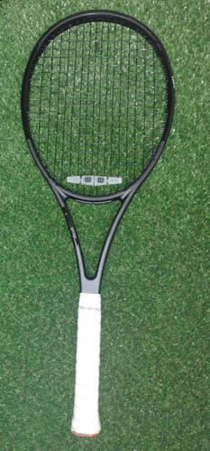 Adult Wilson Pro Staff 97L Countervail Tennis Racquet (Used)