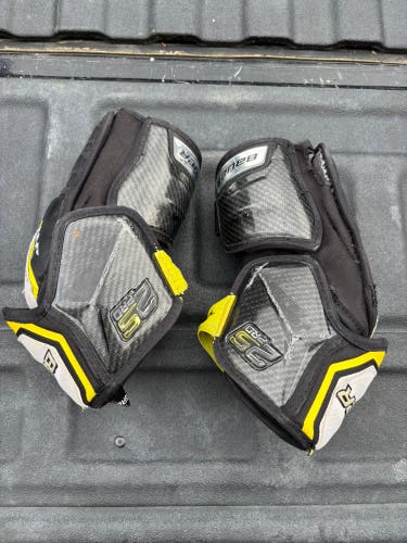 Senior Small Bauer Supreme 2S Pro Elbow Pads (Used)
