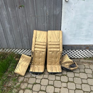 34" True Catalyst Px3 Regular Goalie Full Set Pro Stock (Used)