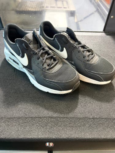 Men's Size M 7.0 (W 8.0) Adult Nike Air Max 90 Shoes (Used)