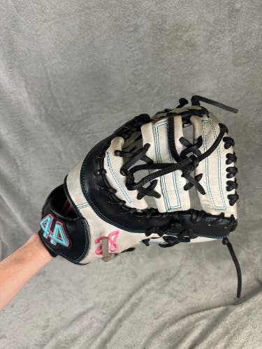 White 44 Pro Signature Series RH First Base Baseball Glove 13" (Used)