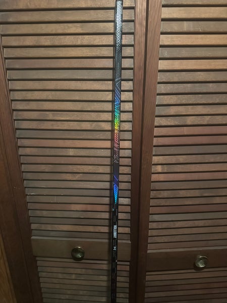 Senior Bauer Vapor Flylite Left Hand Hockey Stick P28 - 87 Flex Pro Stock Dylan Holloway (New)