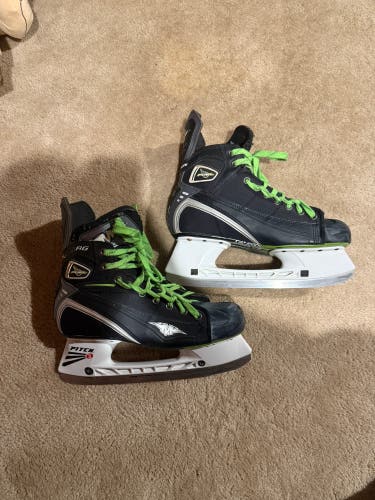 Mission Fuel Hockey Skates Wide Width 10 (Used)