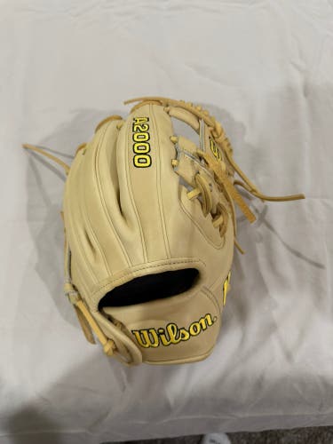 Wilson A2000 RH Infield Baseball Glove 11.5" (New)