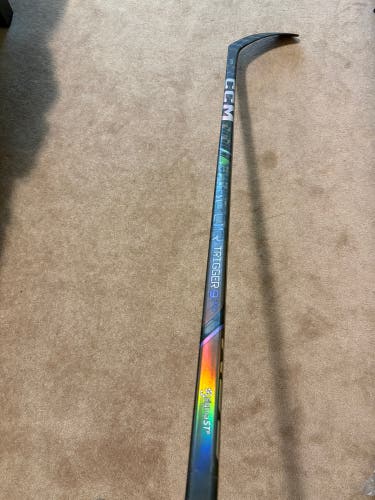 Senior CCM Ribcor Trigger 9 Pro Left Hand Hockey Stick P29 85 Flex cut half inch(Lightly Used)