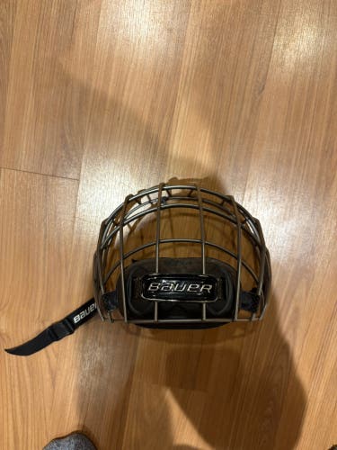 Small Bauer Re-Akt Cage Full Cage (Used)