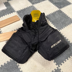 Intermediate Small Bauer Hockey Goalie Pants (Used)