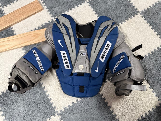 Small Bauer Supreme One55 Goalie Chest Protector (Used)