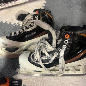 Bauer Pro Hockey Goalie Skates Regular Width Size 4 (Used)