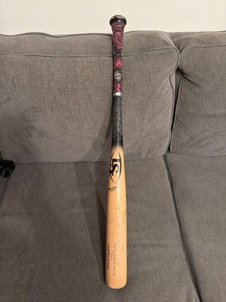 Louisville Slugger Bat 31