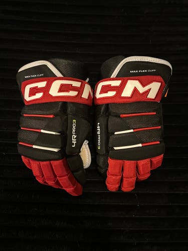 CCM Tacks 4 Roll Pro Gloves 13" (Used)