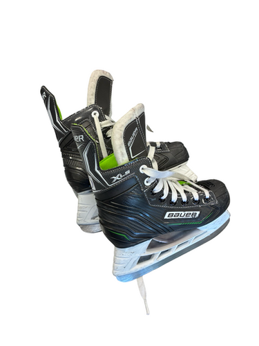Used Bauer XLS  1 Junior Hockey Skate Junior 01 11682-S000133091