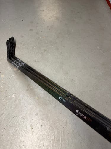3- Pack Senior CCM JetSpeed FT8 Pro Right Handed Hockey Stick P90 80 Flex Pro Stock (Used)