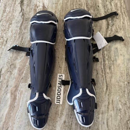 Nike Diamond Elite Baseball Catchers Leg Guards Navy Blue White FB3324-498 Men’s Sz 16
New With Tag
