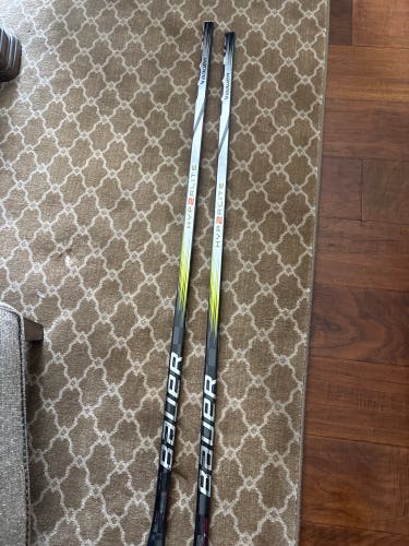 Senior Bauer Vapor Hyperlite 2 Right Handed Hockey Stick P92 70 Flex (Used)