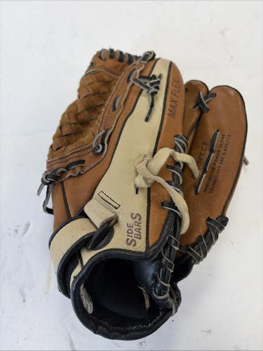 RHT Size 11.5 Inch Mizuno Ballpark Leather Baseball Glove Mitt. MMX 115P