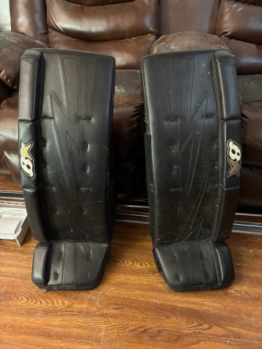 32" Brian's NetZero 2 Goalie Leg Pads (Used)