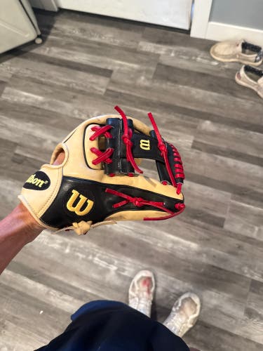 2023 Wilson A2000 RH Infield Baseball Glove 11.5" (New)