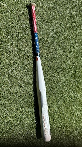 2023 Easton Ghost Unlimited Composite Bat (-9) 24 oz 33" (Used)