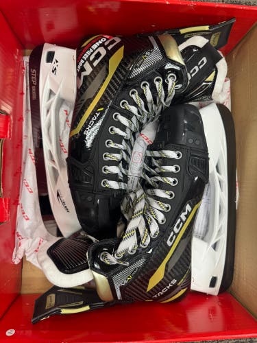 CCM AS-V Pro Hockey Skates 9 Tapered