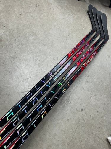 4 Pack 85 Flex P92 Senior True Catalyst 9x Left Hand Hockey Stick Pro Stock (New)