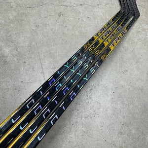 4 Pack 85 Flex P28 Senior True Catalyst 9x Left Hand Hockey Stick Pro Stock (New)