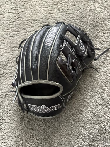 2025 Wilson A2000 RH Infield Baseball Glove 11.5" (New)
