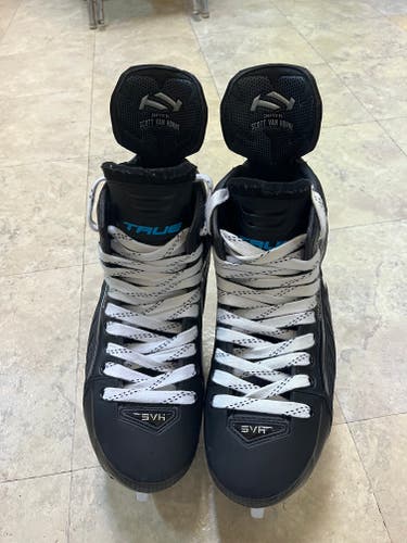 True Pro Stock SVH Custom Hockey Skates Sz 9 with 280mm Steel.