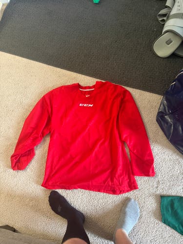 Red Medium Men's CCM Jersey (Used)