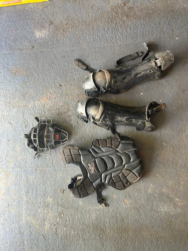 Black Rawlings Mach Catcher's Set (Used)