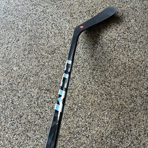 Intermediate CCM Right Handed Hockey Stick 75 Flex (New)
