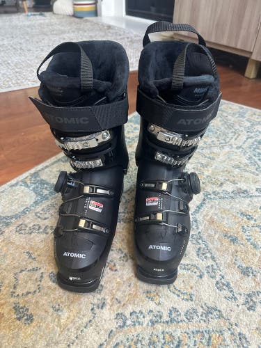 Mondo 25 & 25.5 Unisex Atomic BOA Hawx Prime All Mountain Ski Boots Soft Flex (Used)