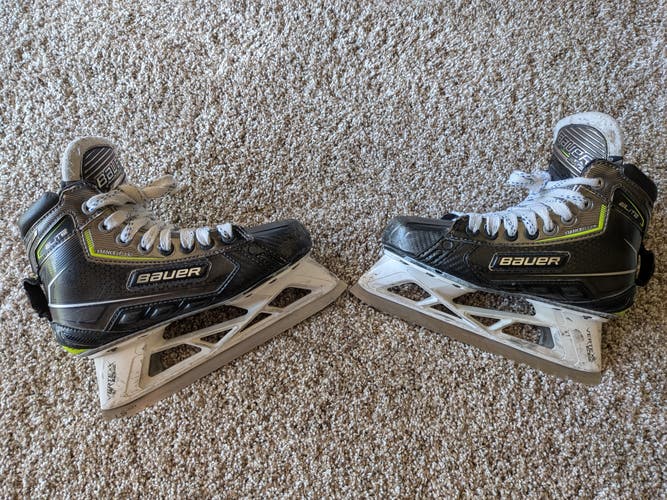 Bauer Elite Hockey Goalie Skates Size 3 Regular Width (Used)