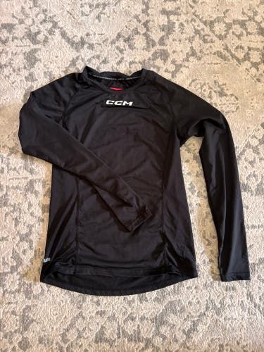 CCM Long sleeve performance shirt size M (New)