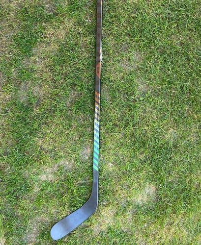 Senior Warrior Covert QR6 Pro Right Handed Hockey Stick T90T 80 Flex Pro Stock