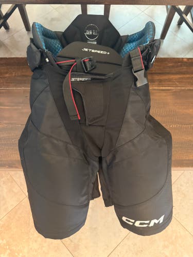 Senior Medium CCM JetSpeed + Hockey Pants (Used)