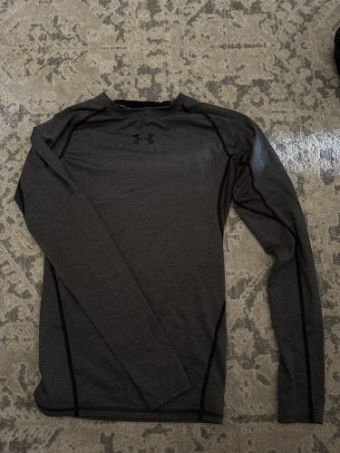 Gray Small Men's Under Armour Shirt (New)