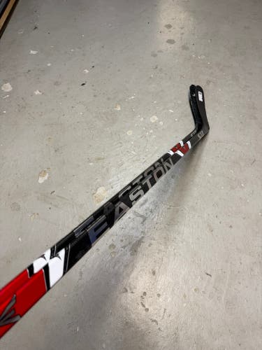 Senior Easton S17 Left Hand Hockey Stick P92 87 Flex (Used)