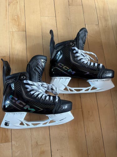 Black/Gray 2025 CCM JetSpeed FT8 Pro Hockey Skates Regular Width Pro Stock 9 (New)