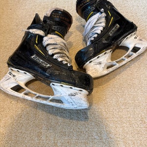 2018 Bauer Supreme 2S Pro Hockey Skates Regular Width 7.5 (Used)