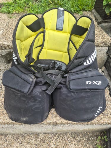 Int.  L/XL Warrior R/X2 Hockey Goalie Pants (Used)