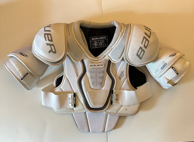 Large Senior Bauer Nexus 1000 Shoulder Pads (Used)