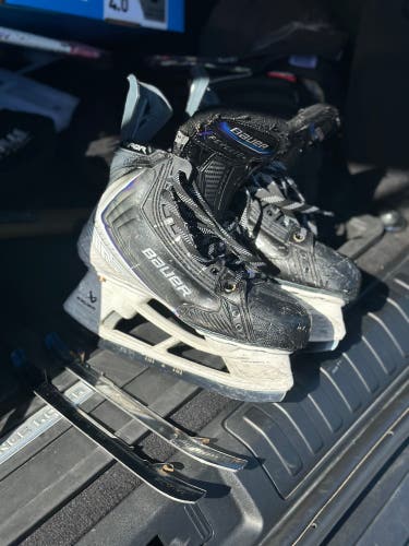 2025 Bauer Vapor Flylite Hockey Skates Pro Stock Size 3.5 (Used)