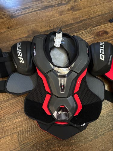 Large Senior Bauer Vapor 3X Pro Shoulder Pads (Used)